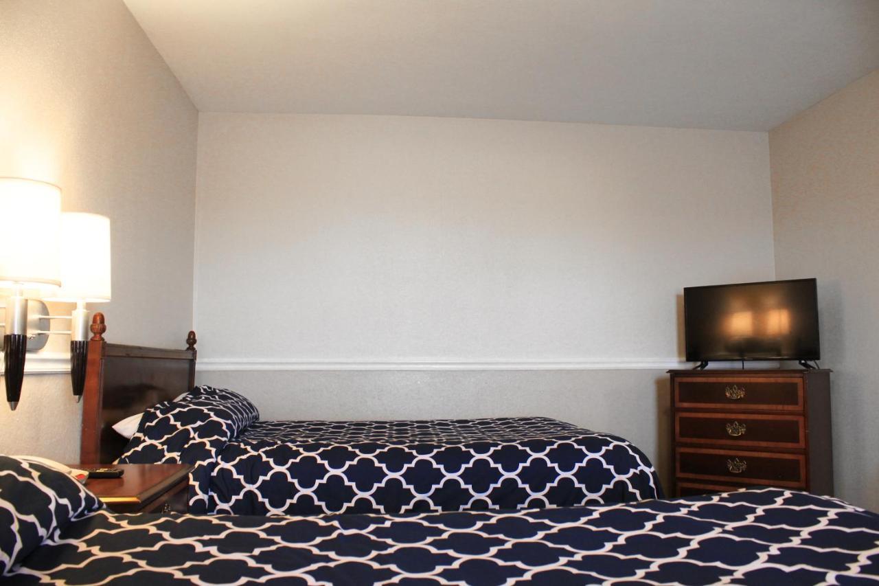 Alpine Inn & Suites Rockford Kültér fotó