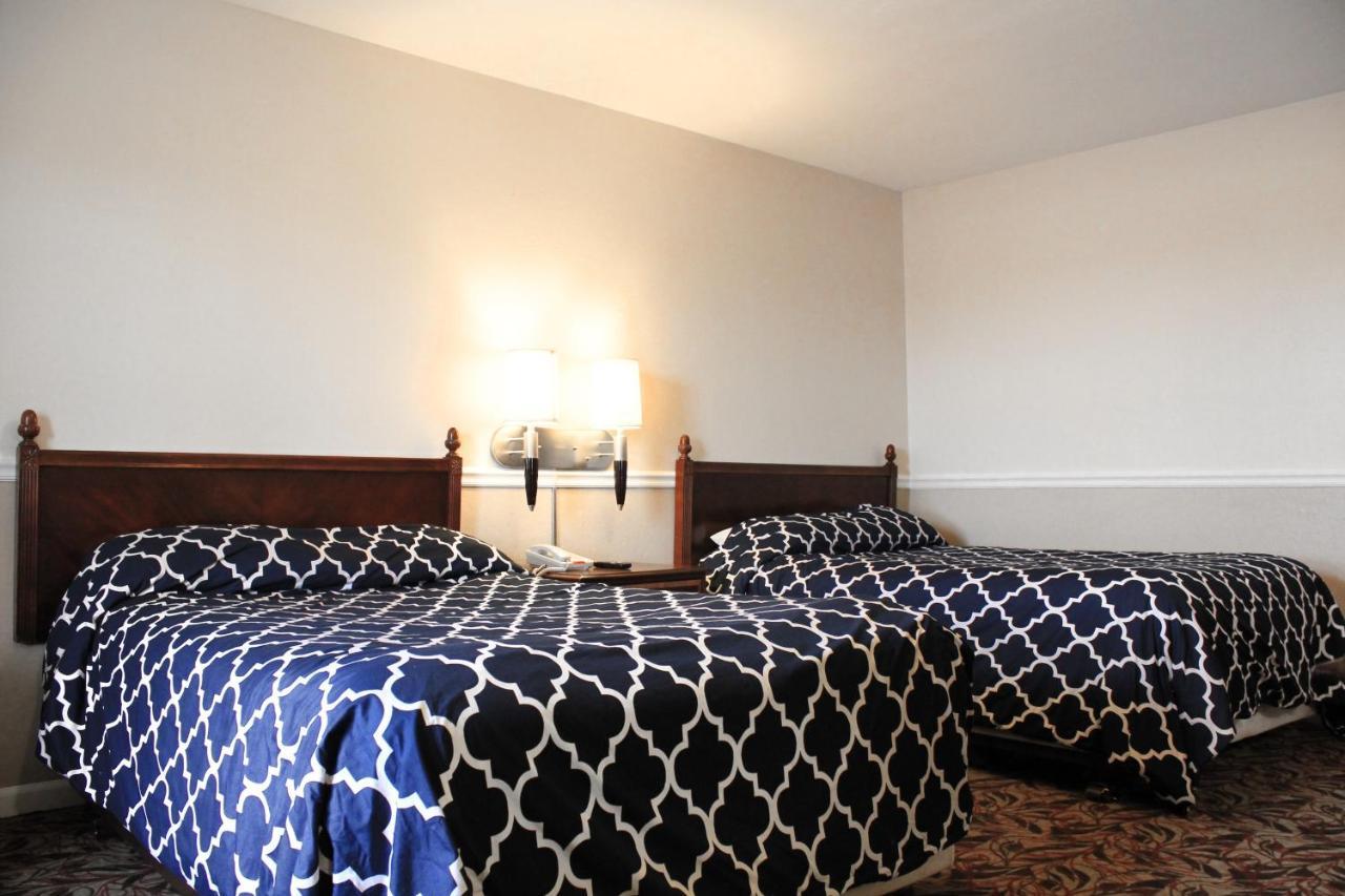 Alpine Inn & Suites Rockford Kültér fotó