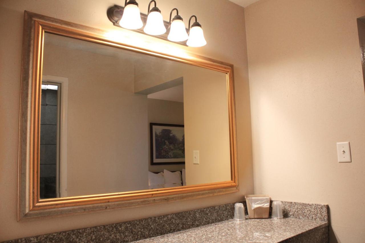 Alpine Inn & Suites Rockford Kültér fotó