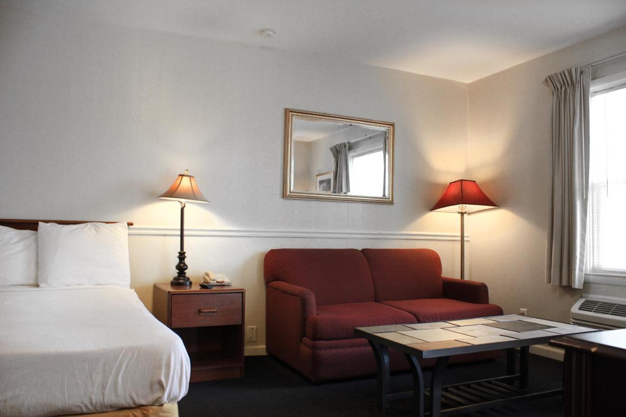 Alpine Inn & Suites Rockford Kültér fotó