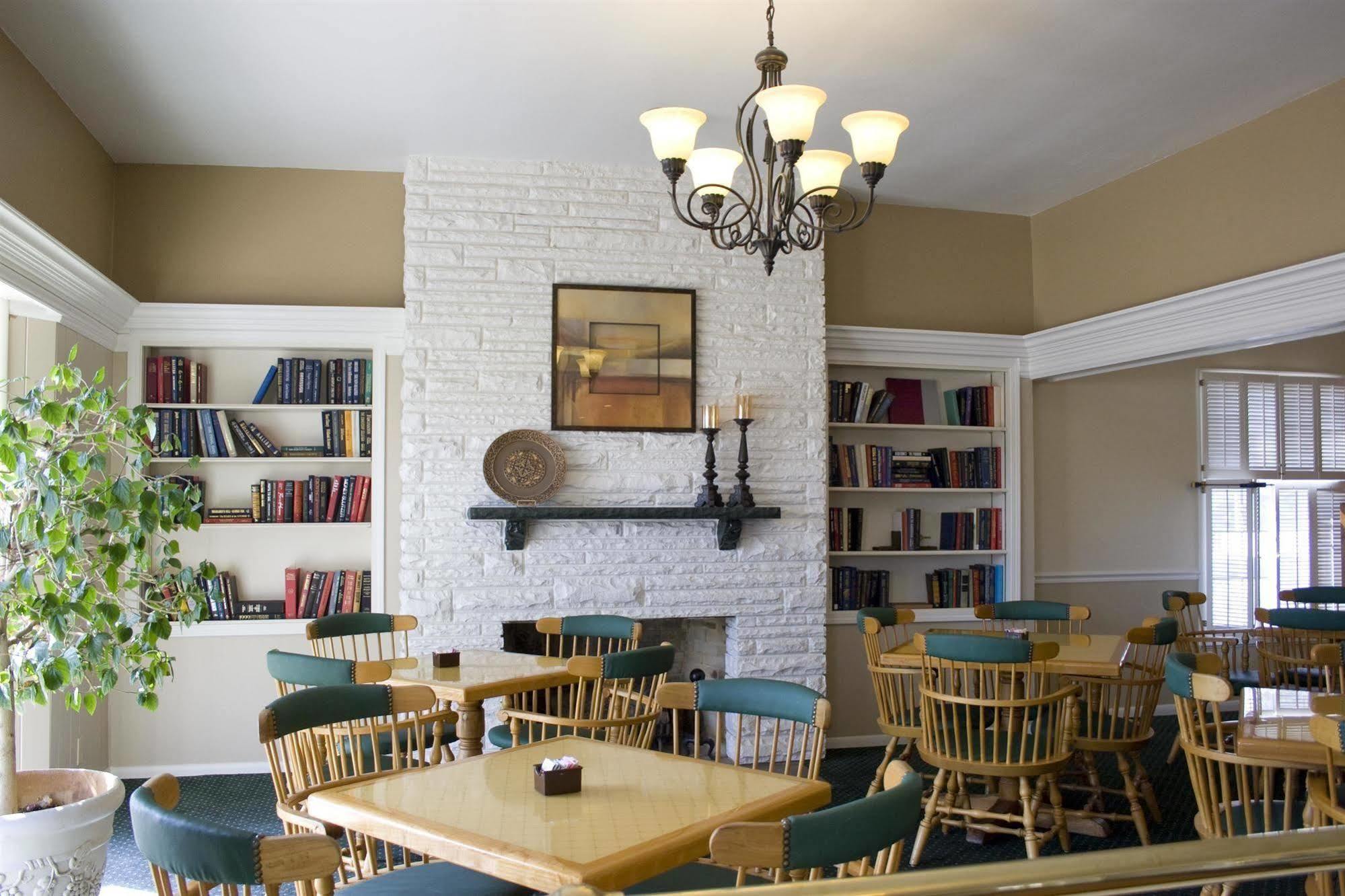 Alpine Inn & Suites Rockford Kültér fotó