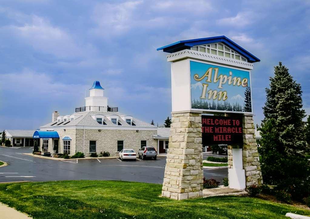 Alpine Inn & Suites Rockford Kültér fotó
